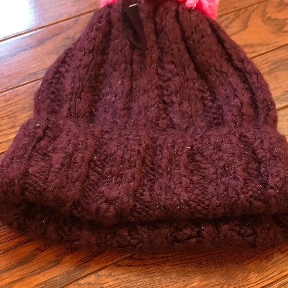 Hollister maroon hat - Picture 4 of 4